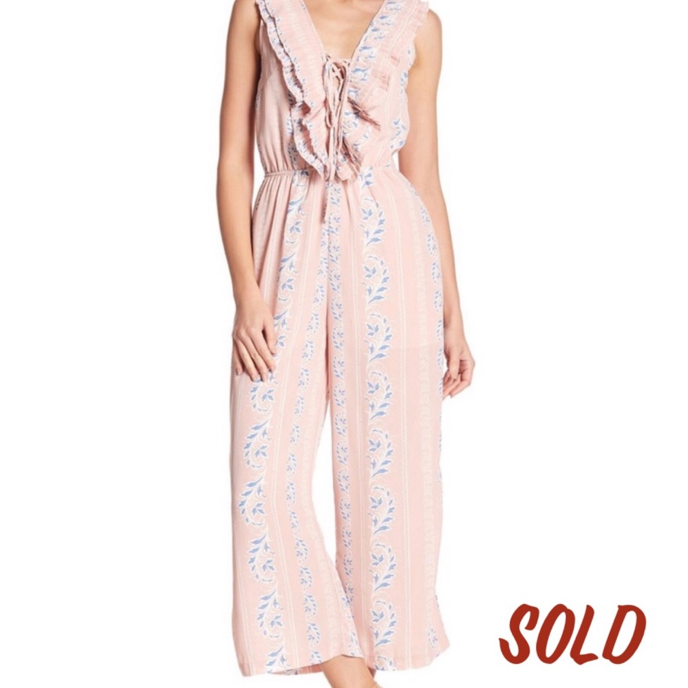 NWT Romeo & Juliet Couture Size M Pink Jumpsuit